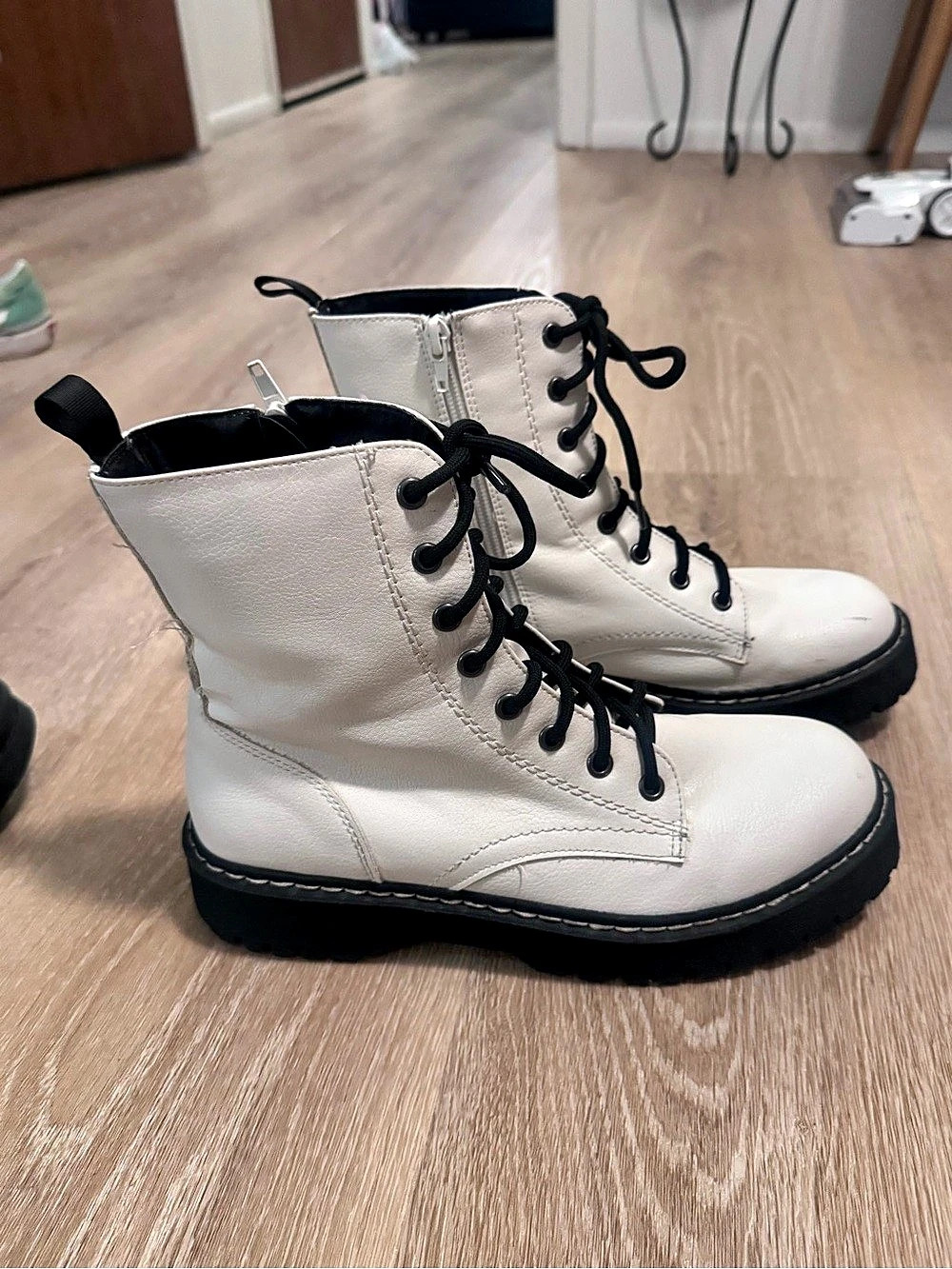 Combat Boots White & Black US 9